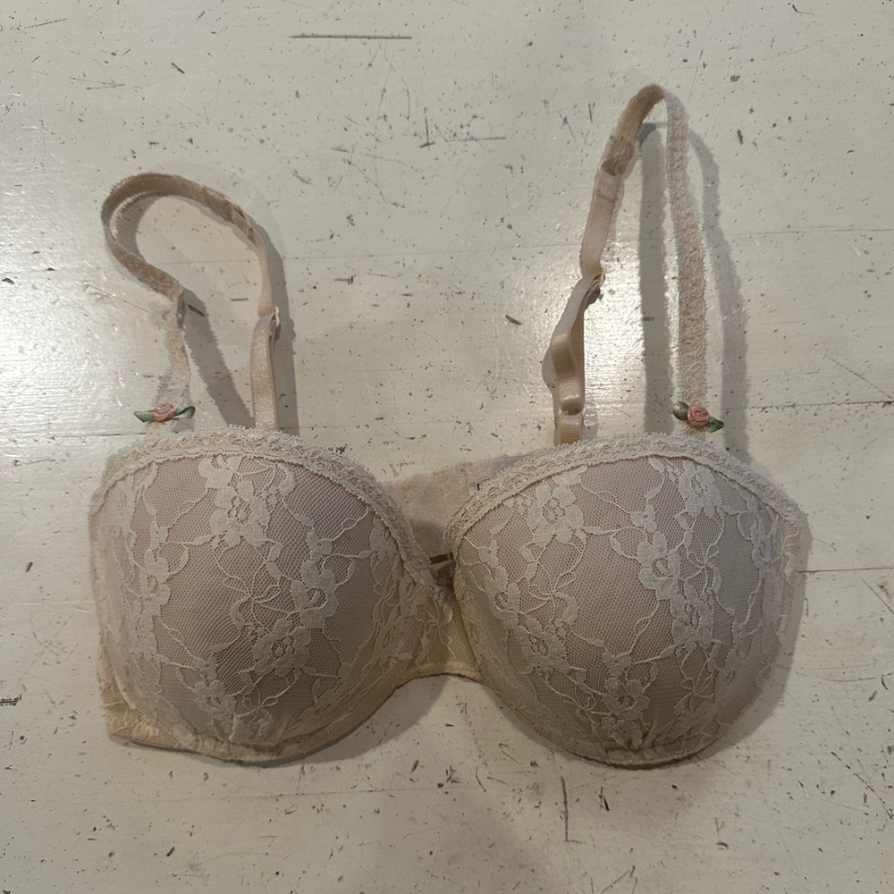 Nude bra with lace detail 34C